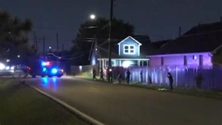 
2-year-old boy shot inside North Philadelphia, home police say 