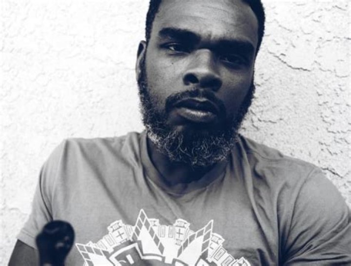
Bishop Lamont Height, Weight, Net Worth, Age, Birthday, Wikipedia, Who, Nationality, Biography 