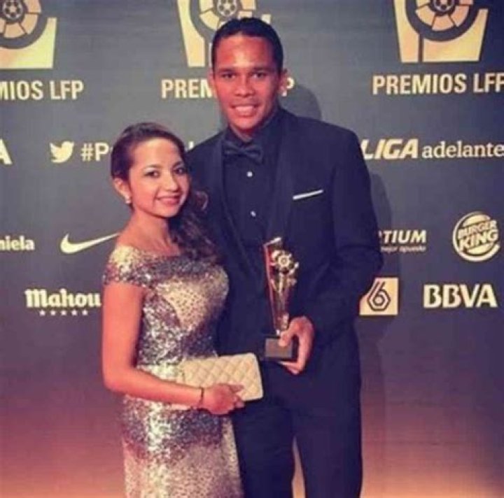 
Carlos Bacca Height, Weight, Net Worth, Age, Birthday, Wikipedia, Who, Nationality, Biography 