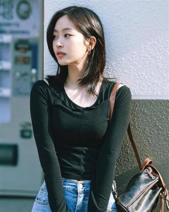 Choi Hee-jin Height, Weight, Net Worth, Age, Birthday, Wikipedia, Who, Instagram, Biography