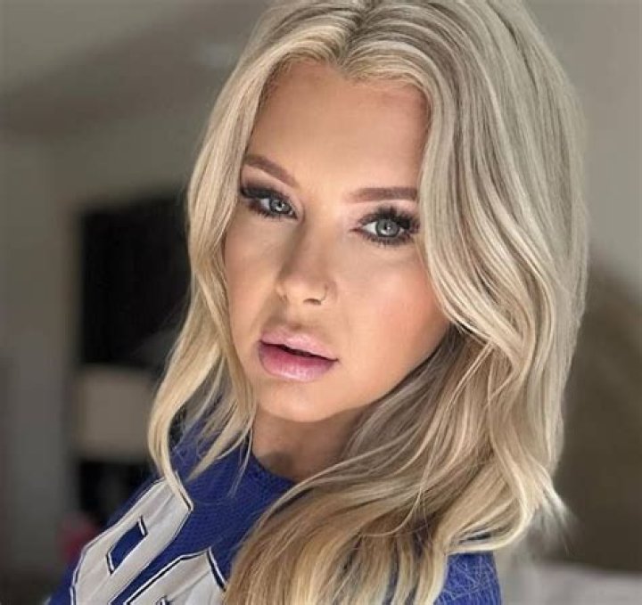 
Destiny Benedict Age Wiki: Where Is Cam Girl Today? Update 2022 