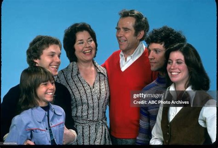 
Elayne Heilveil | Family And Siblings 