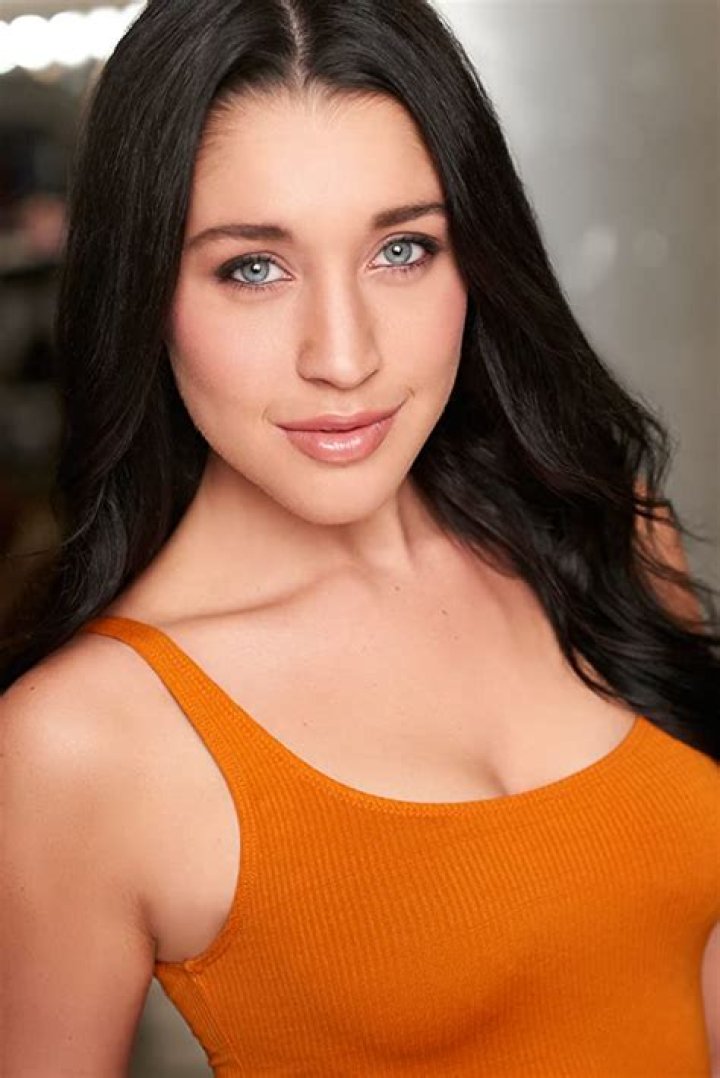 Hanna Stein Height, Weight, Net Worth, Age, Birthday, Wikipedia, Who, Nationality, Biography