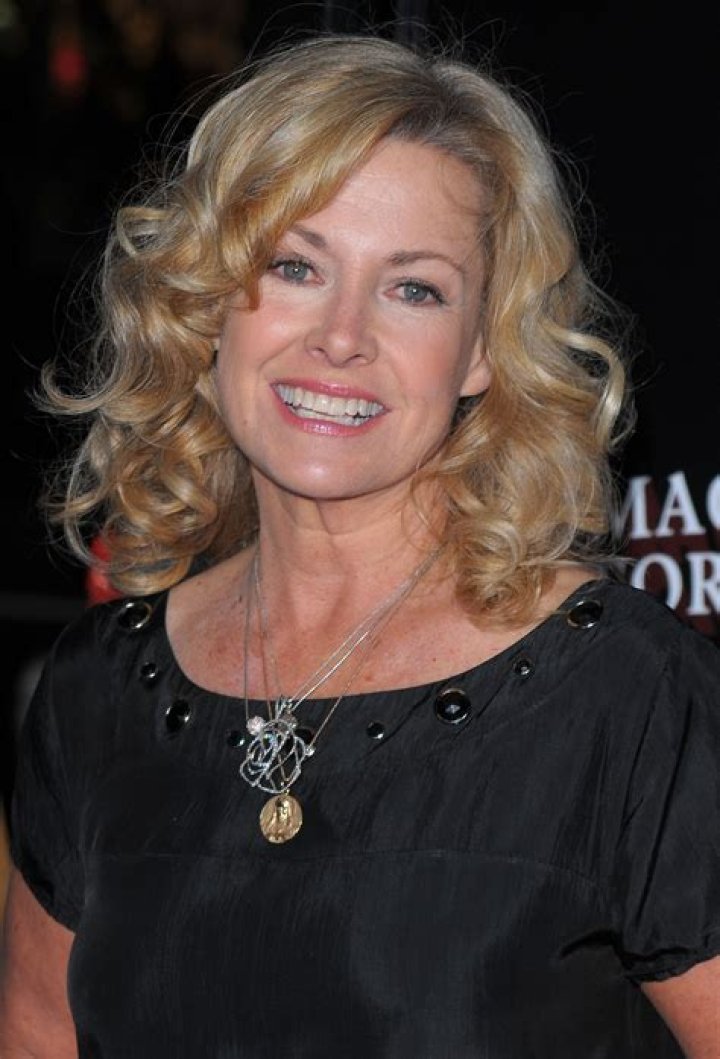 
Hayden Hicks Height, Weight, Net Worth, Age, Birthday, Wikipedia, Who, Nationality, Biography 