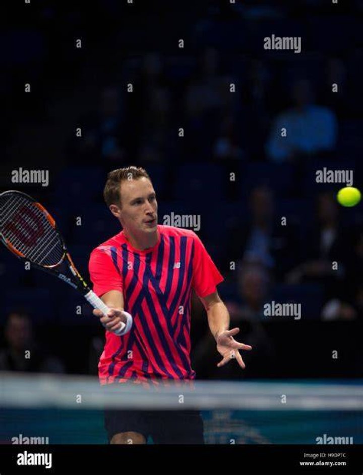 
Henri Kontinen Height, Weight, Net Worth, Age, Birthday, Wikipedia, Who, Nationality, Biography 