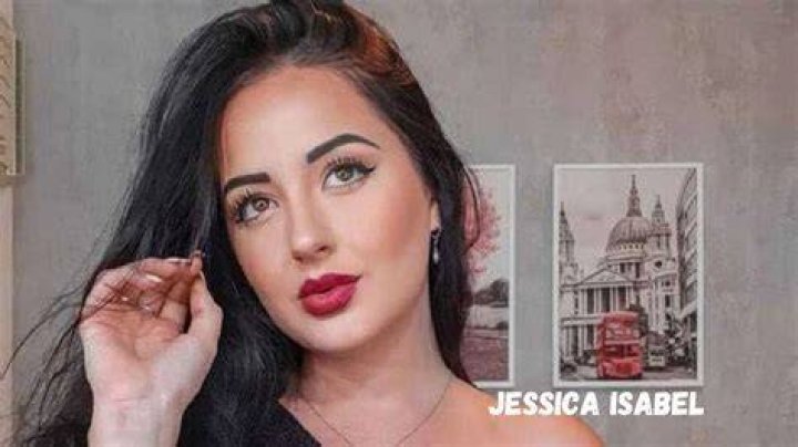
Is Jessica Isabel Rowling Arantes Married? Her Bio, Age, Job, Net worth and Wikipedia 