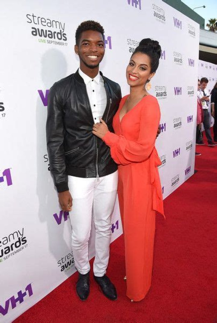 Is Lilly Singh Married? Lilly Singh Husband, Boyfriend, Parents, Age, And Height