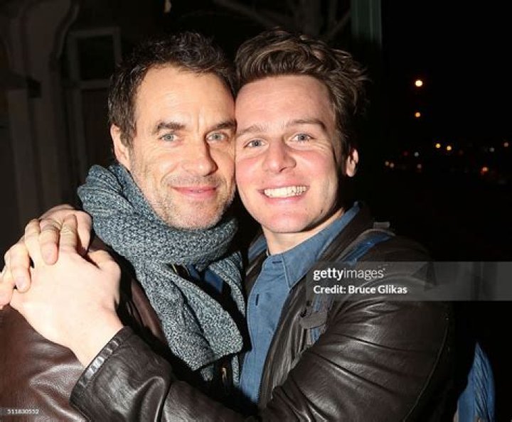 
Is Murray Bartlett Married? Who Is Murray Bartlett Wife? Or Is He Gay? 