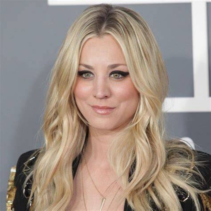 Kaley Cuoco Height, Weight, Net Worth, Age, Birthday, Wikipedia, Who, Nationality, Biography