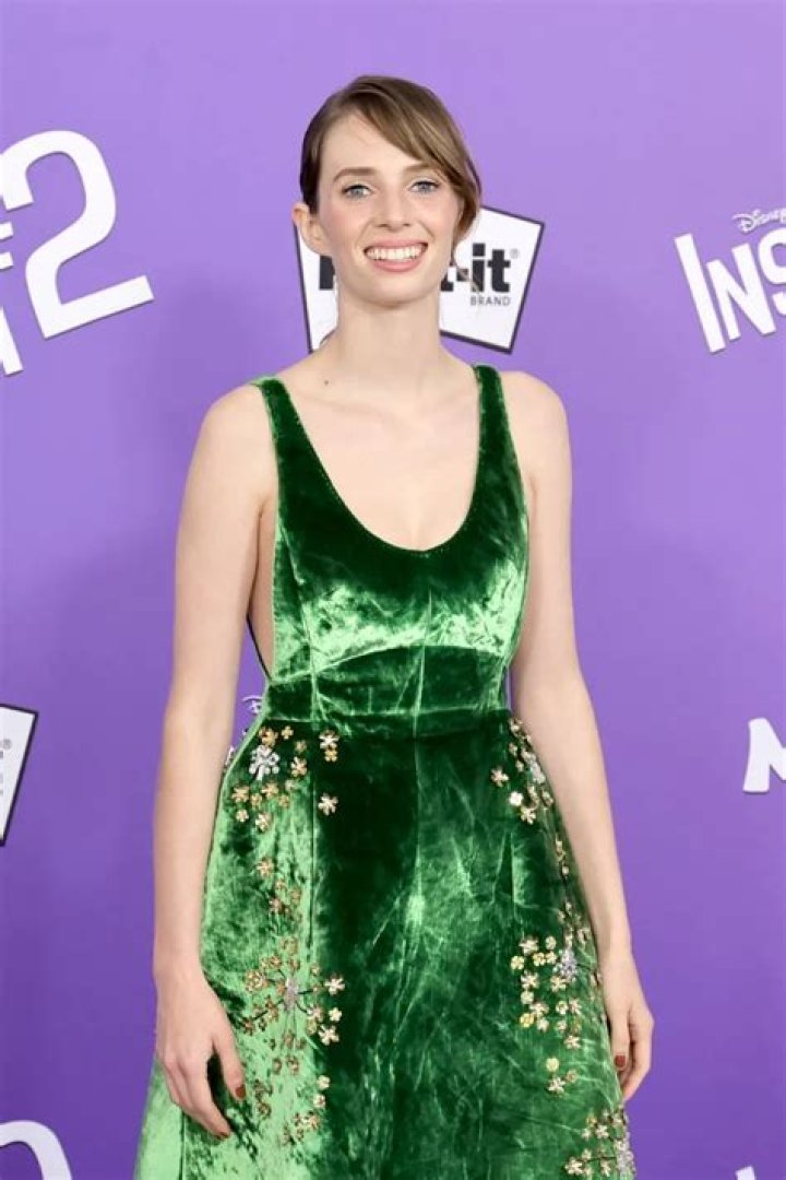 Maya Hawke Height, Weight, Net Worth, Age, Birthday, Wikipedia, Who, Nationality, Biography