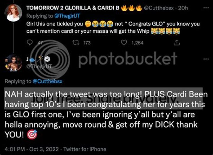 
Nicki Minaj Throws Shade Amid Cardi B & JT’s Twitter Feud, Cardi Changes Profile Pic To Remy Ma & Posts Nicki’s Husband’s Ex-Girlfriend 