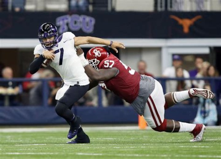 
Oklahoma Football Player Du’Vonta Lampkin Dead At 25 From A Gunshot Wound 