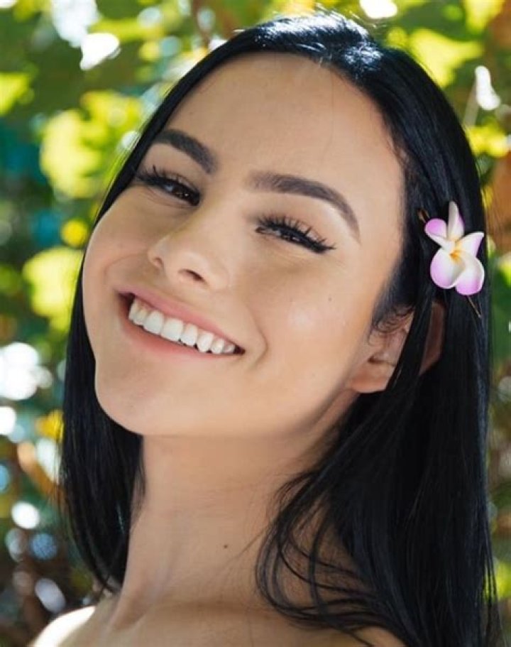 Sofia Spams Height, Weight, Net Worth, Age, Birthday, Wikipedia, Who, Nationality, Biography
