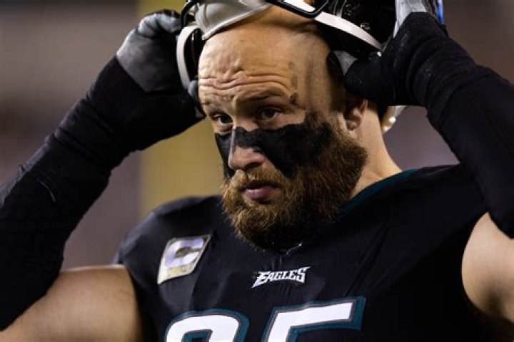 
What Does Lane Johnson Look Like In Long Hair? Is He Bald Now? Heath Update 