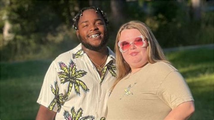 
Who Was Gangsta Boo Dating? Who Was Gangsta Boo Partner? Check Gangsta Boo And Emmet Flores Relationship Timeline 