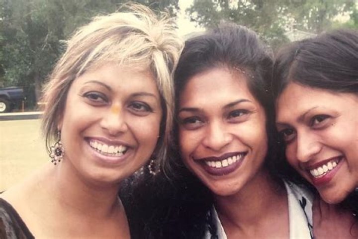
Why Did Indira Naidoo Sister Manika Naidoo Suicide? Naidoo Sister’s And Married Life 
