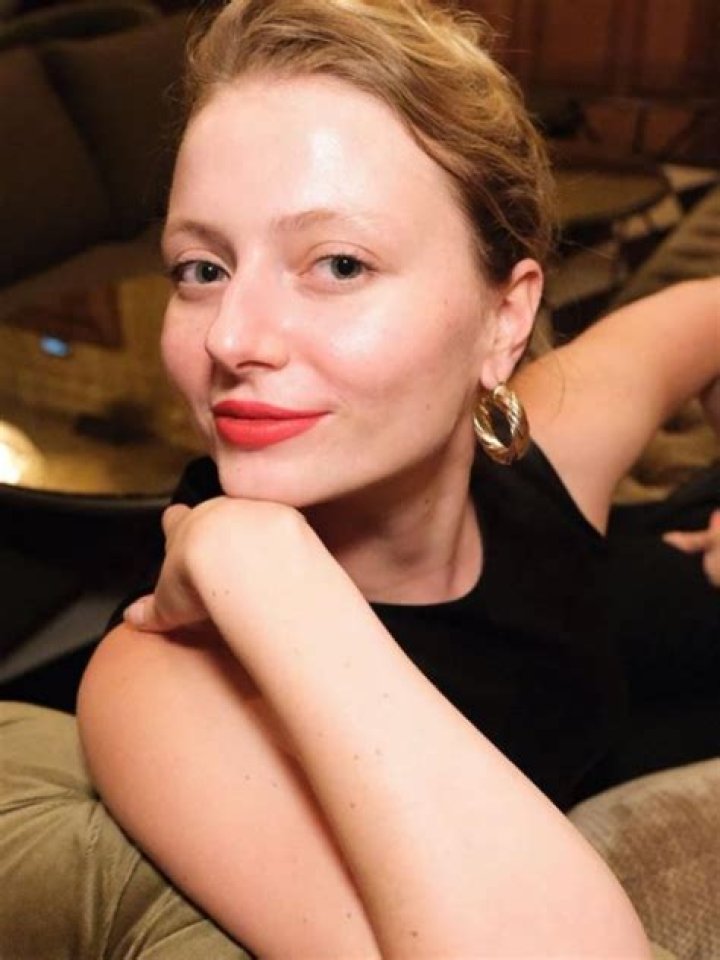 Yasemin Szawlowski Height, Weight, Net Worth, Age, Birthday, Wikipedia, Who, Nationality, Biography